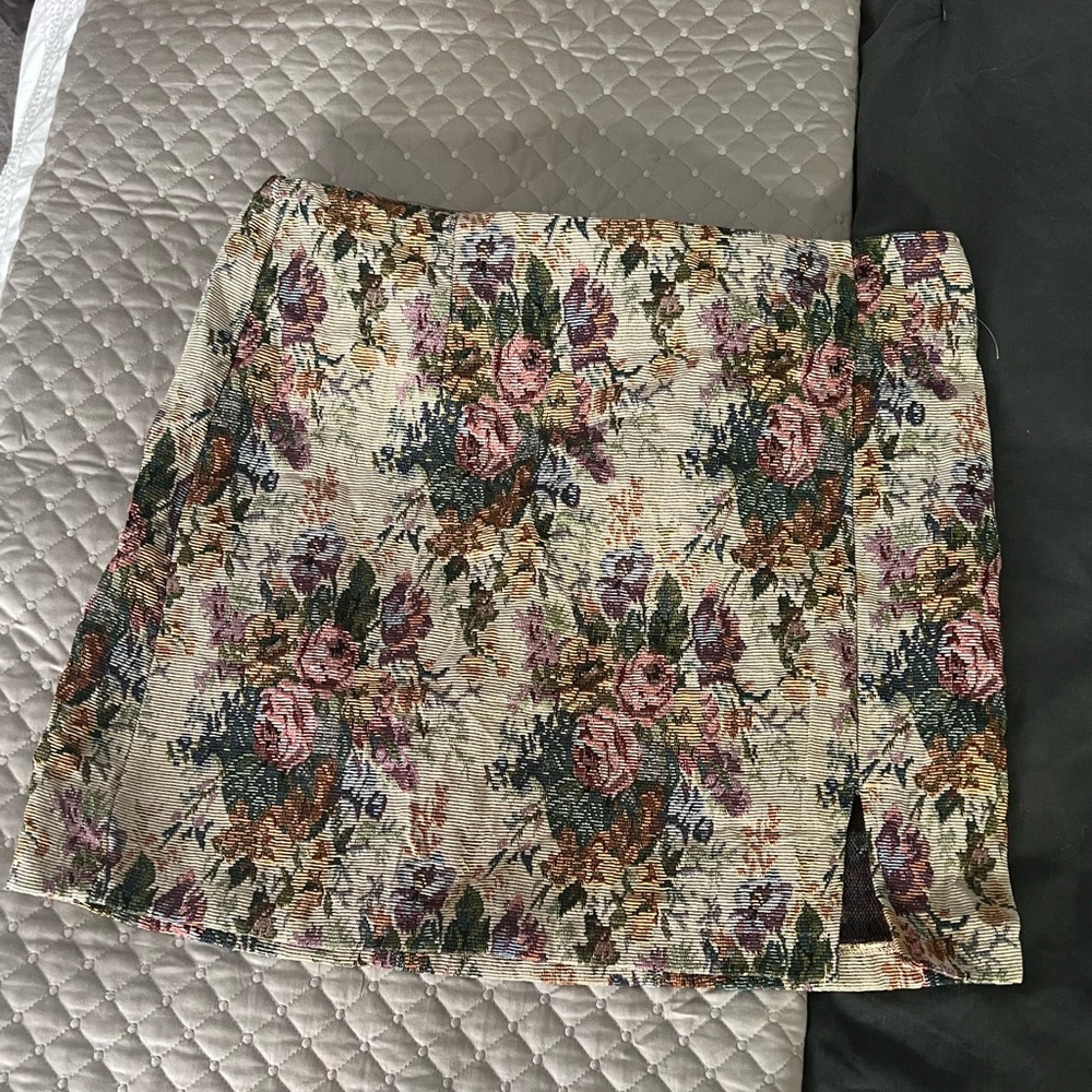 Very cute floral mini skirt for summer, fall, winter with tights or spring
